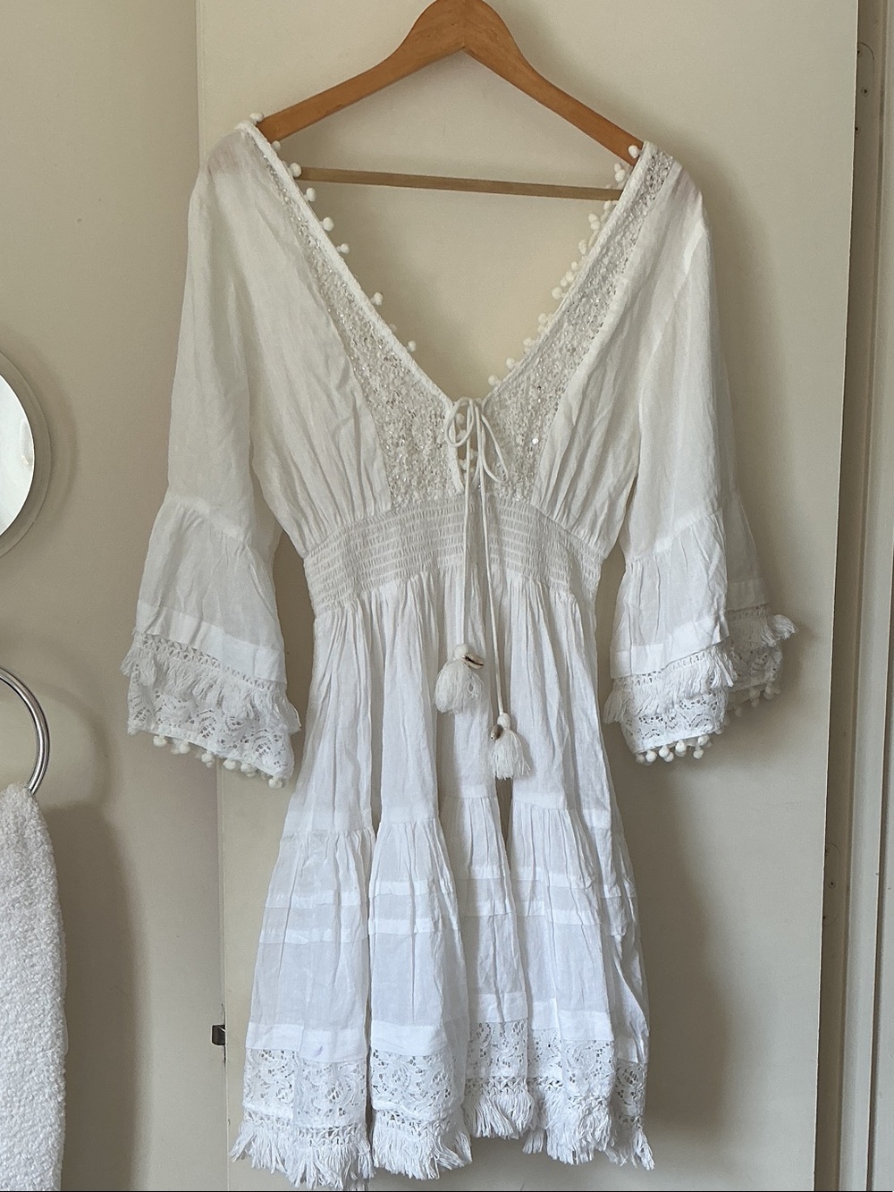 ANTICA SANTORIA BY GIACOMO CIRQUE White Embroidered V-Neck Women's Tunic Dress
